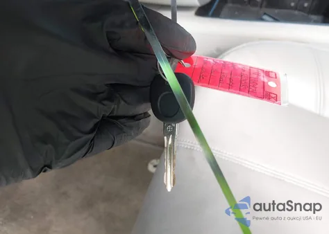 2008 Chevrolet Tahoe Lt из США, поврежденный, VIN 1GNFC13028J195471